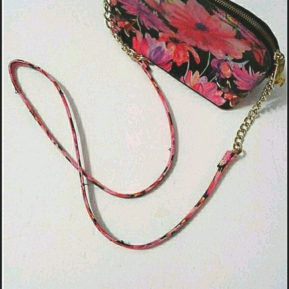 Steve Madden Black Colorful Floral Pattern Shoulder Bag - Picture 6 of 7